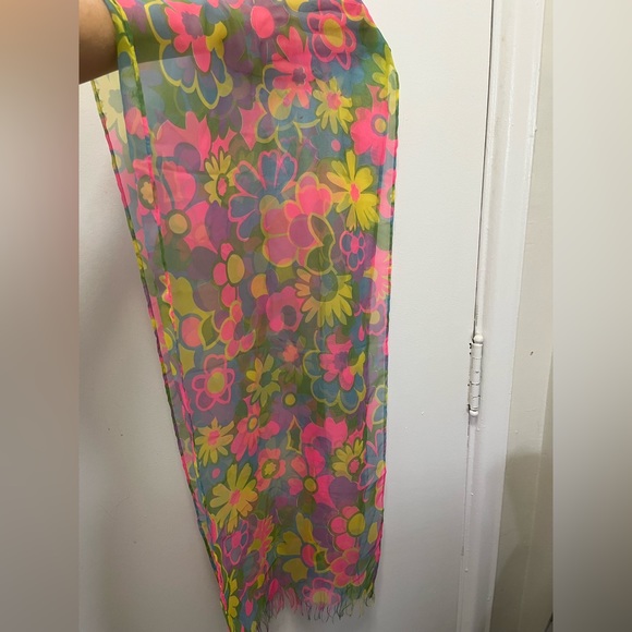 Vintage hippie floral scarf with neon colors - Picture 3 of 10